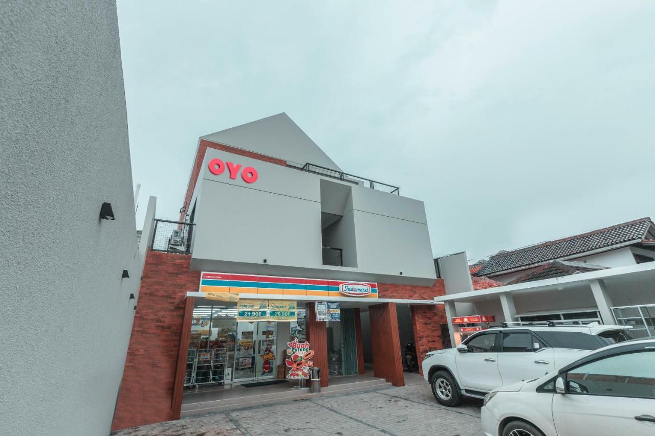 Oyo 780 Acg House Kalibata Syariah Hotel Jakarta Exterior photo